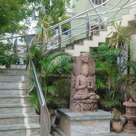 Hotel City Palace Brahmapur Zewnętrze zdjęcie