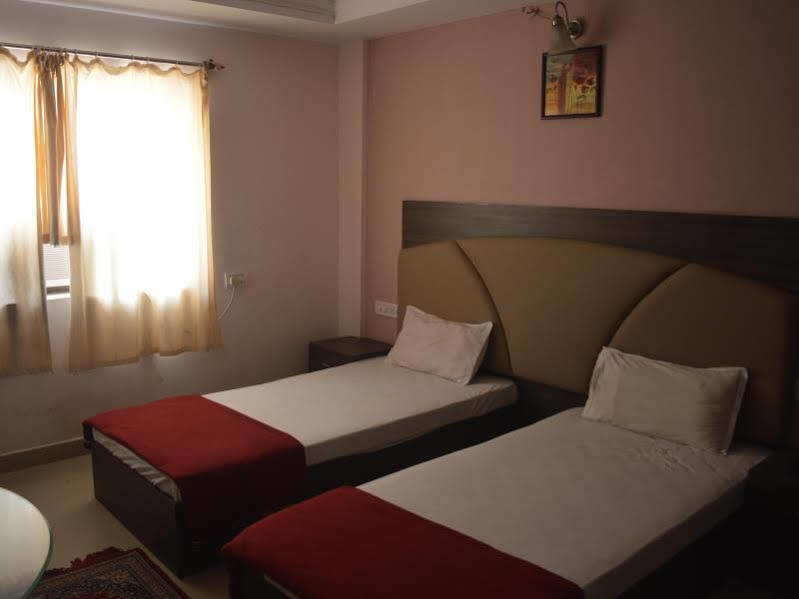 Hotel City Palace Brahmapur Zewnętrze zdjęcie